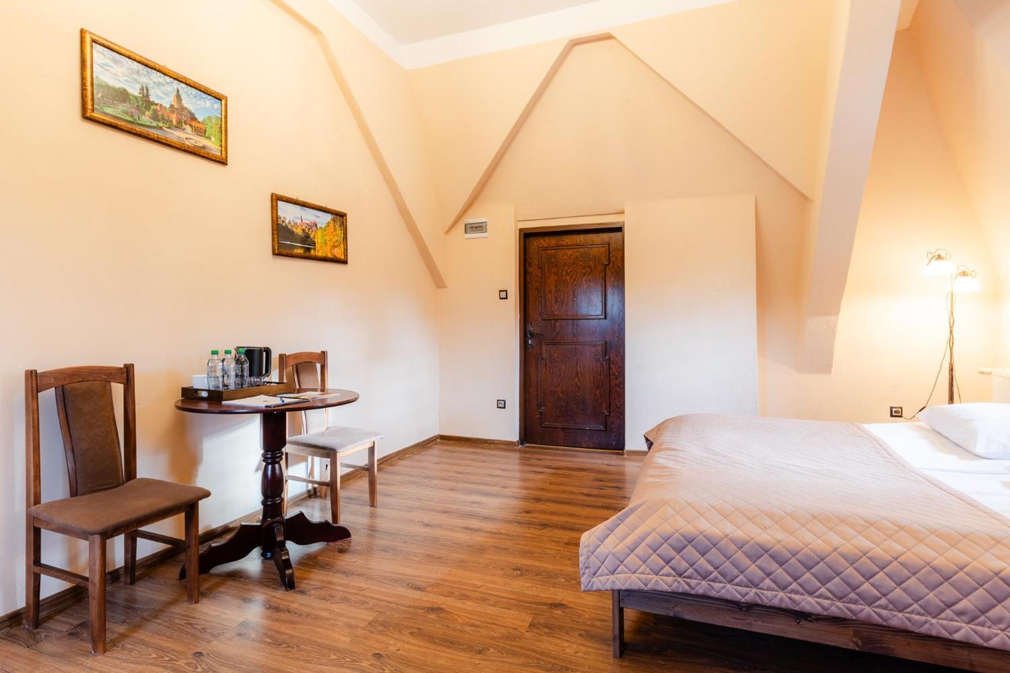 Zamek Czocha Aparthotel Leśna Exterior foto