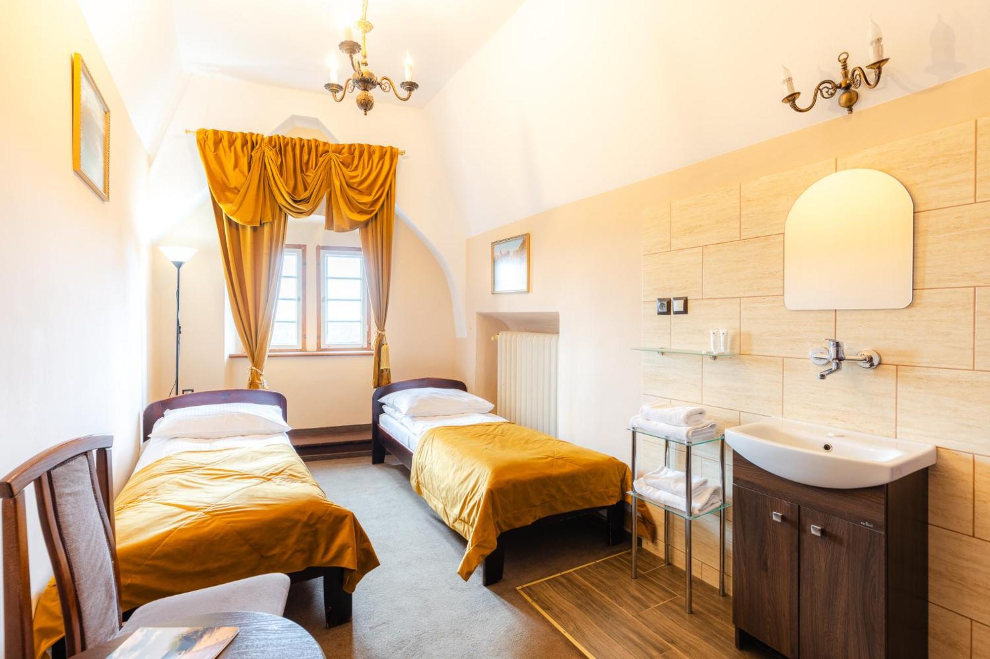 Zamek Czocha Aparthotel Leśna Exterior foto