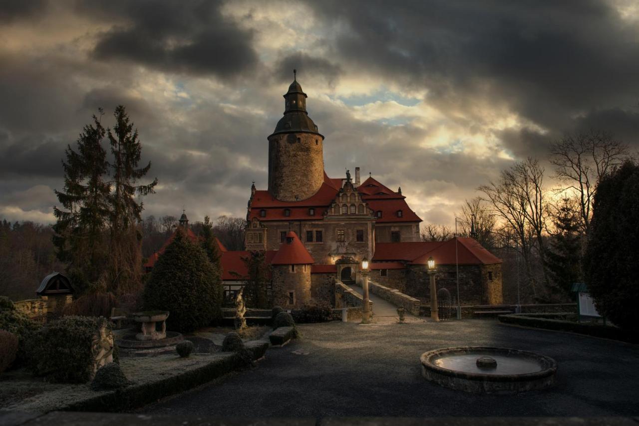 Zamek Czocha Aparthotel Leśna Exterior foto